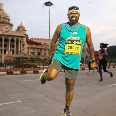 OMNY Race Bib Clips Set of 5 - Smilely 04 - omny ago